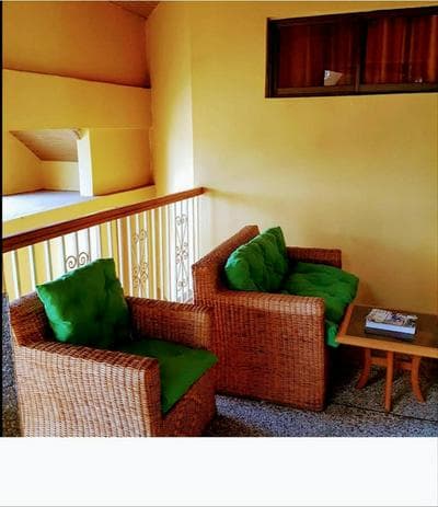 Renajoe Exclusive Guesthouse Tema Community 9