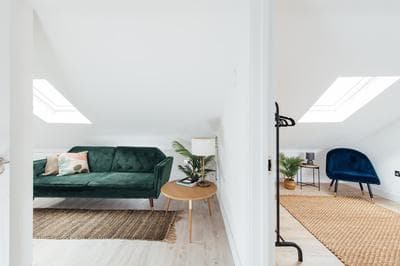Contemporary 1 Bedroom Loft in Ilford, London