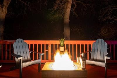 Wooded Hills Mountain home with Hot tub, Jacuzzi, Game Room, Pool Table