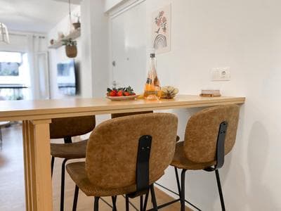 Comfy 2 BDR Apt in Petralona - Next to metro