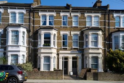 Fabulous 3 bed NW London apartment with private garden