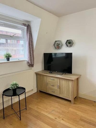 New build 2 bed flat, London