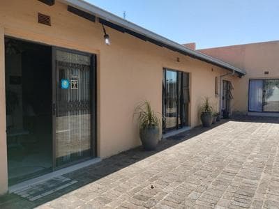 Tokelo Guesthouse Emalahleni