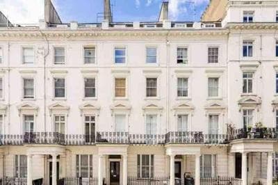 Hyde Park Rooftop Apartment