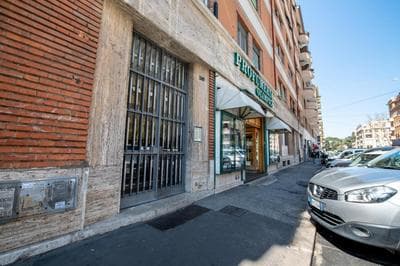 Piazza Carracci