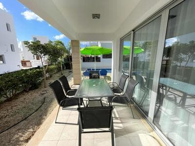 Villa Sunny Breeze In A Prime Spot Near Everything