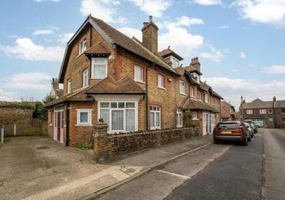 3 Bed in Broadstairs oc-cc0178