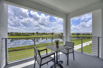 Decadent Penguin - Storey Lake by Shine Villas 704 apts