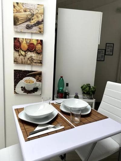 De Vivo Realty - Sweet Attic Room