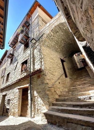 Romantic home stone with amazing view lake of Como and Oleandra
