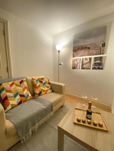 Shoreditch & Liverpool Steet Room A