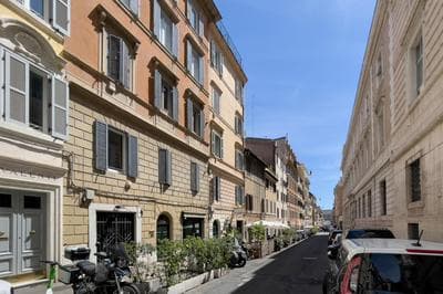 Colosseo Stylish Penthouse