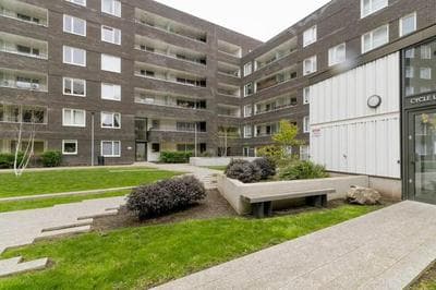 Lovely En-suite Flat with Balcony and Parking.