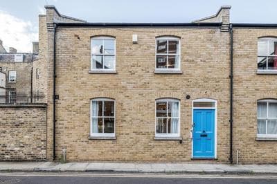 House 10 mins to Tower Bridge Hot Tub & Parking