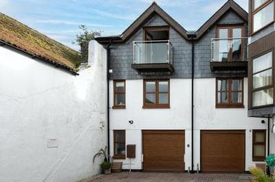 White Star, Brixham