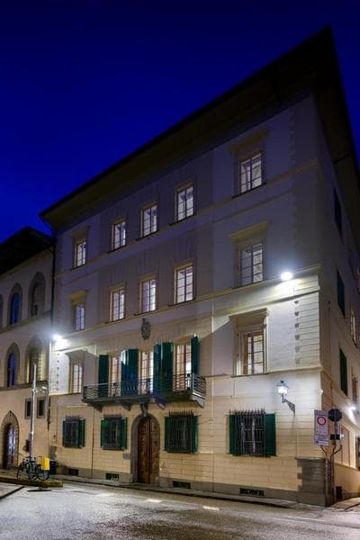 Barone Achille -La Dimora degli Affreschi Florence