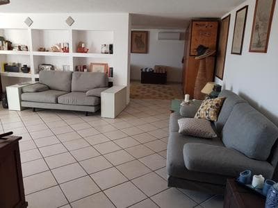 Villa al mare sulla scogliera