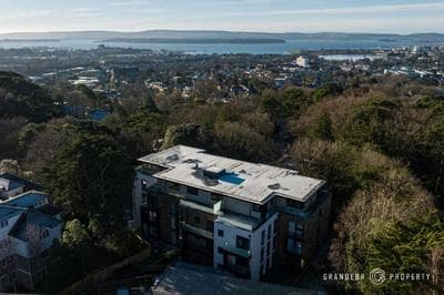 Aurora Penthouse by Grandeur Property