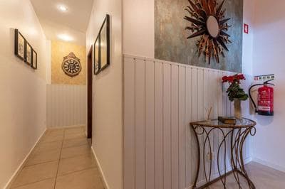 ALM- Spacious. Sunny. Patio. Quiet area. FAST WIFI