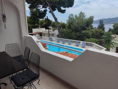 Econa Residence