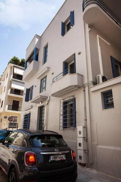 Pagrati Hilton location Bentzi Family Suite 5