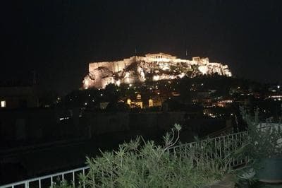 Central studio apartment next to Plaka