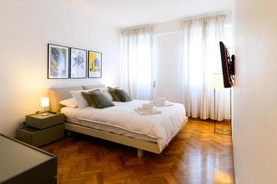 Peaceful Penthouse with Garage by NDP rent