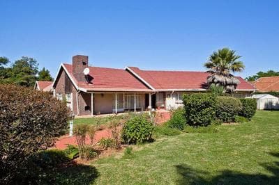 Macum Haven 4BR Home in Florida Park Pool! Parking! Fast Wifi!