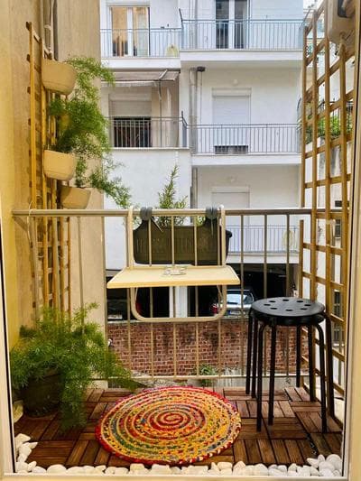 Vivian's cozy apartment