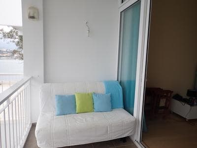 Beachfront Studio with Private Path to the Sea