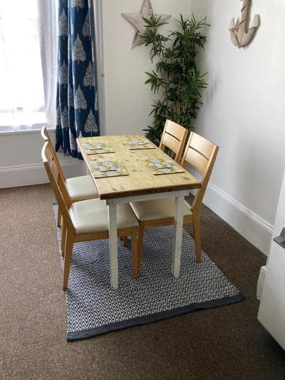 Sea view flat 1 @ 4A Castle Street