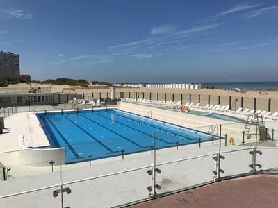 Premium Holidays - Modern apartment Memling near the beach of Oostduinkerke
