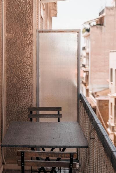 Comfortable 2 BD apartment close to Athens archeological museum