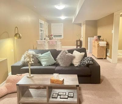 Cozy and stylish entire suite in Halifax