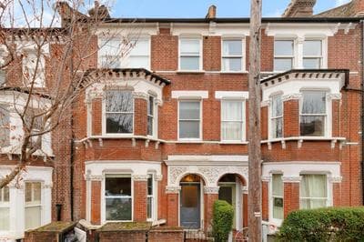 1 bed Clapham Junction apartment