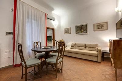 Ognissanti Apartment by Mamo Florence