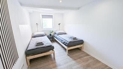 ALFA Ludwigsburg City Apartment 3 Zimmer für 5 Personen l Parkplatz l Bad I Küche l WIFI & SmartTV l Parking l Bathroom l Kitchen