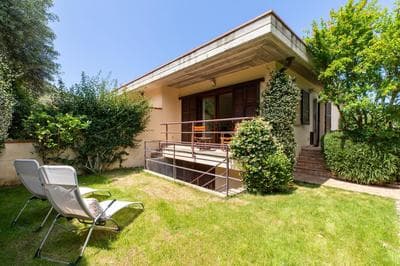 HospitalityRome Beautiful Villa with garden