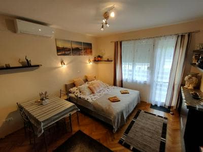 Rosy Apartman