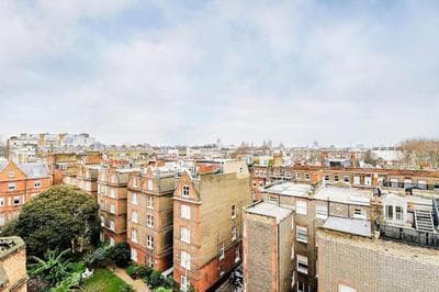 Penthouse with stunning views and great location!