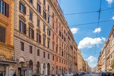 Oscar Apt near Landmarks and Colosseum