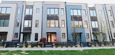 Modern Townhome Near Downtown walk to CWS!