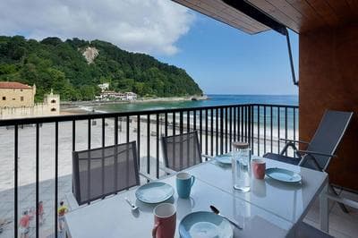 EARRA - Narros Beach - Vistas al mar, 1 min centro