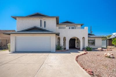 Spacious Glendale Home with Pool and Mountain Views!