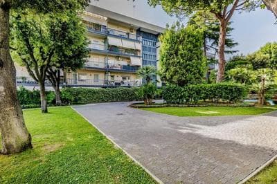 Luxury apartment front of Cavalieri Hilton Hotel