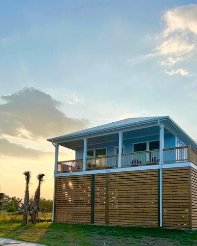 Beauty on the Beach Gulf Luxury w/ Gorgeous Views