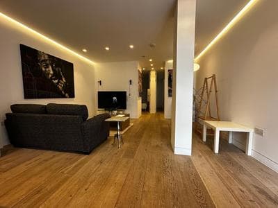 Ground floor flat in Maida Vale