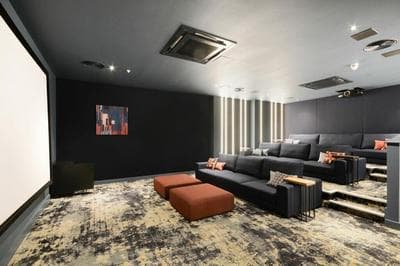 E1 Luxury Apartment