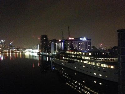 Excel London 3 bdr House Elizabeth Line O2 parking WIFI sleeps 6