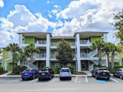 Family condo near Disney